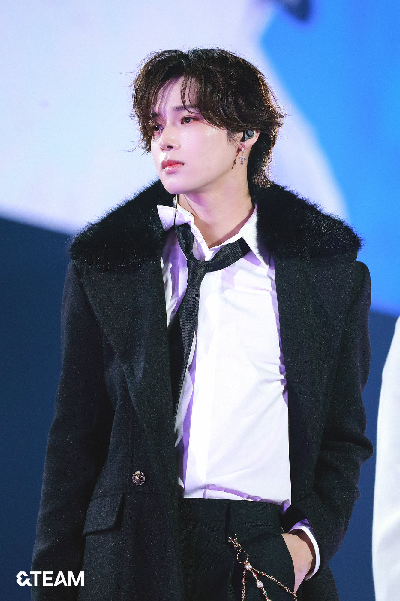 Momen yang diabadikan oleh penggemar K (&TEAM)