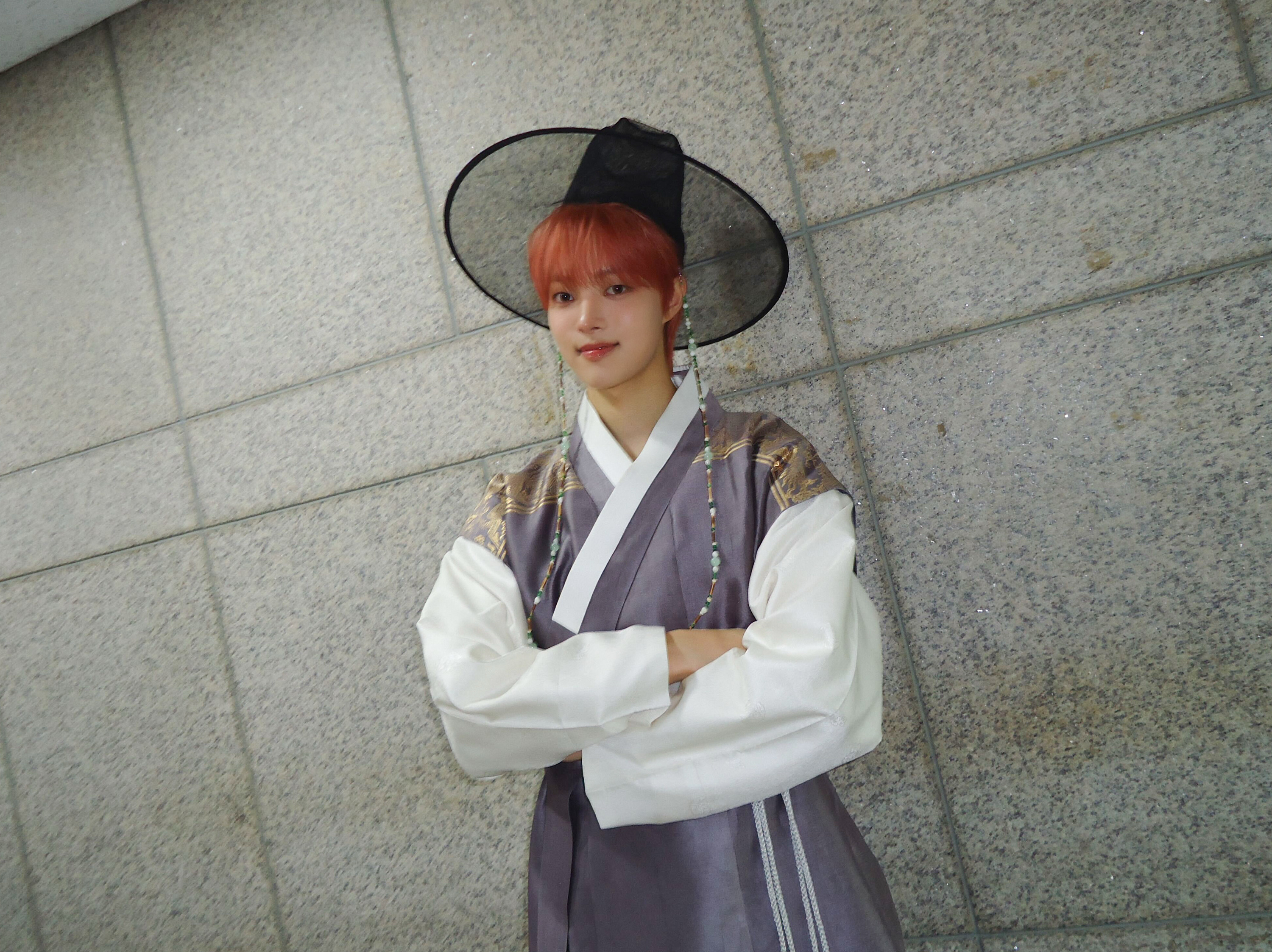 A moment captured by EJ (&TEAM)'s fan