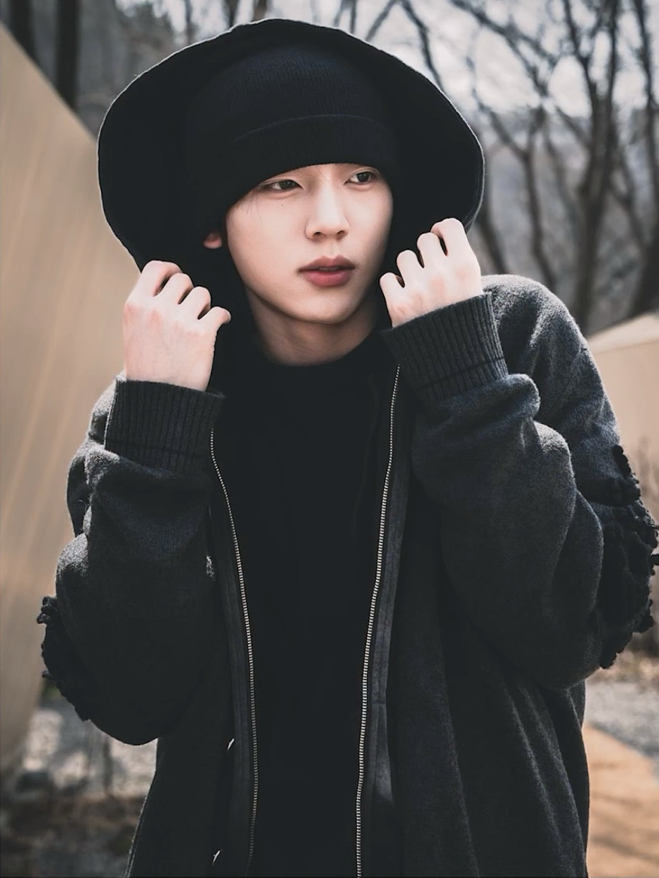 A moment captured by Han Yujin's fan