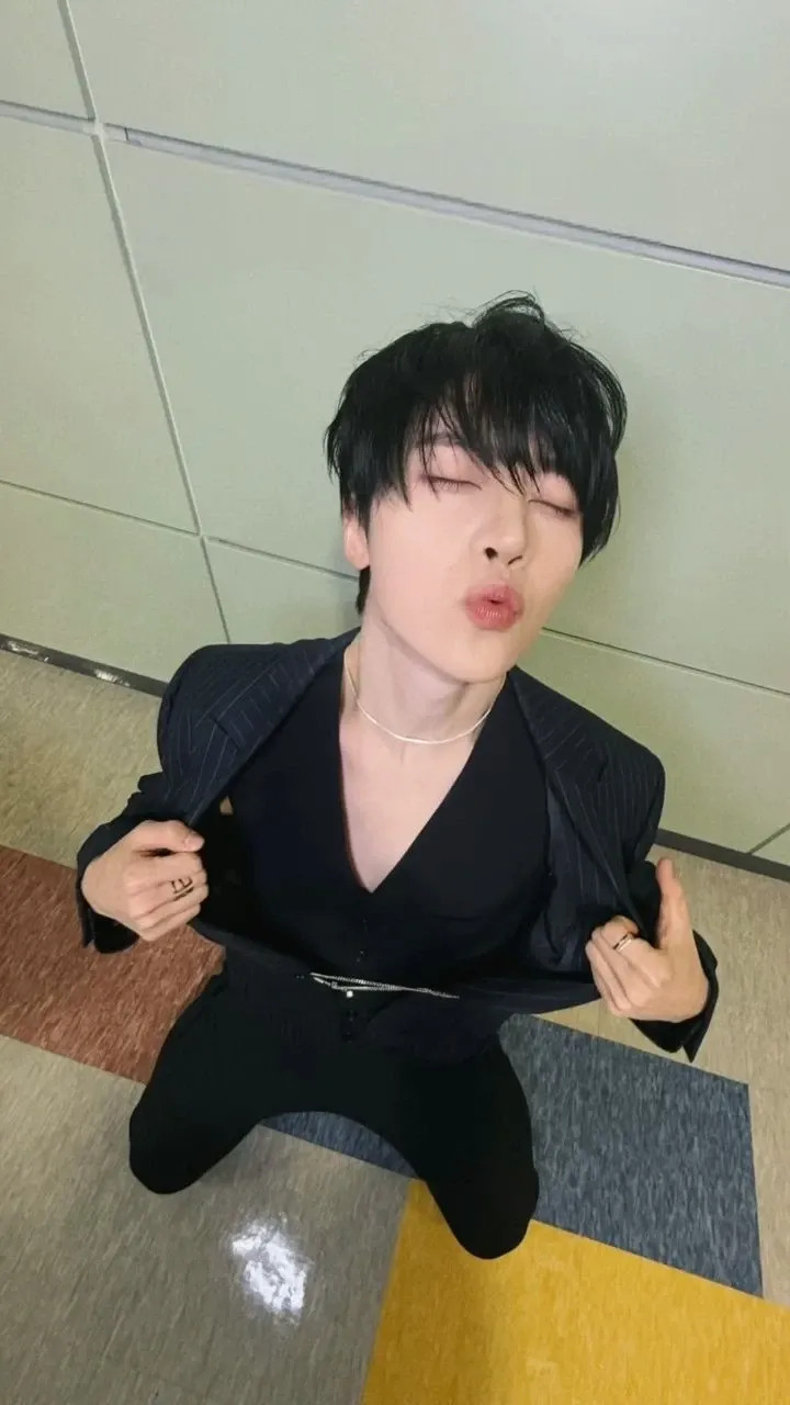 Today's most popular wallpaper in the Seok Matthew (ZEROBASEONE) community