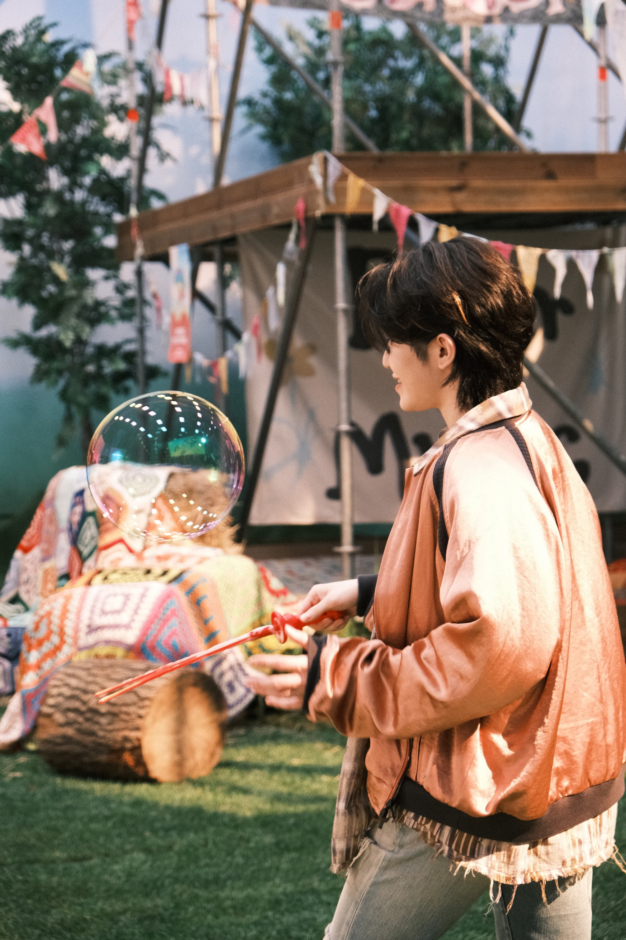 Behind-the-scenes cut of Woozi (SEVENTEEN)