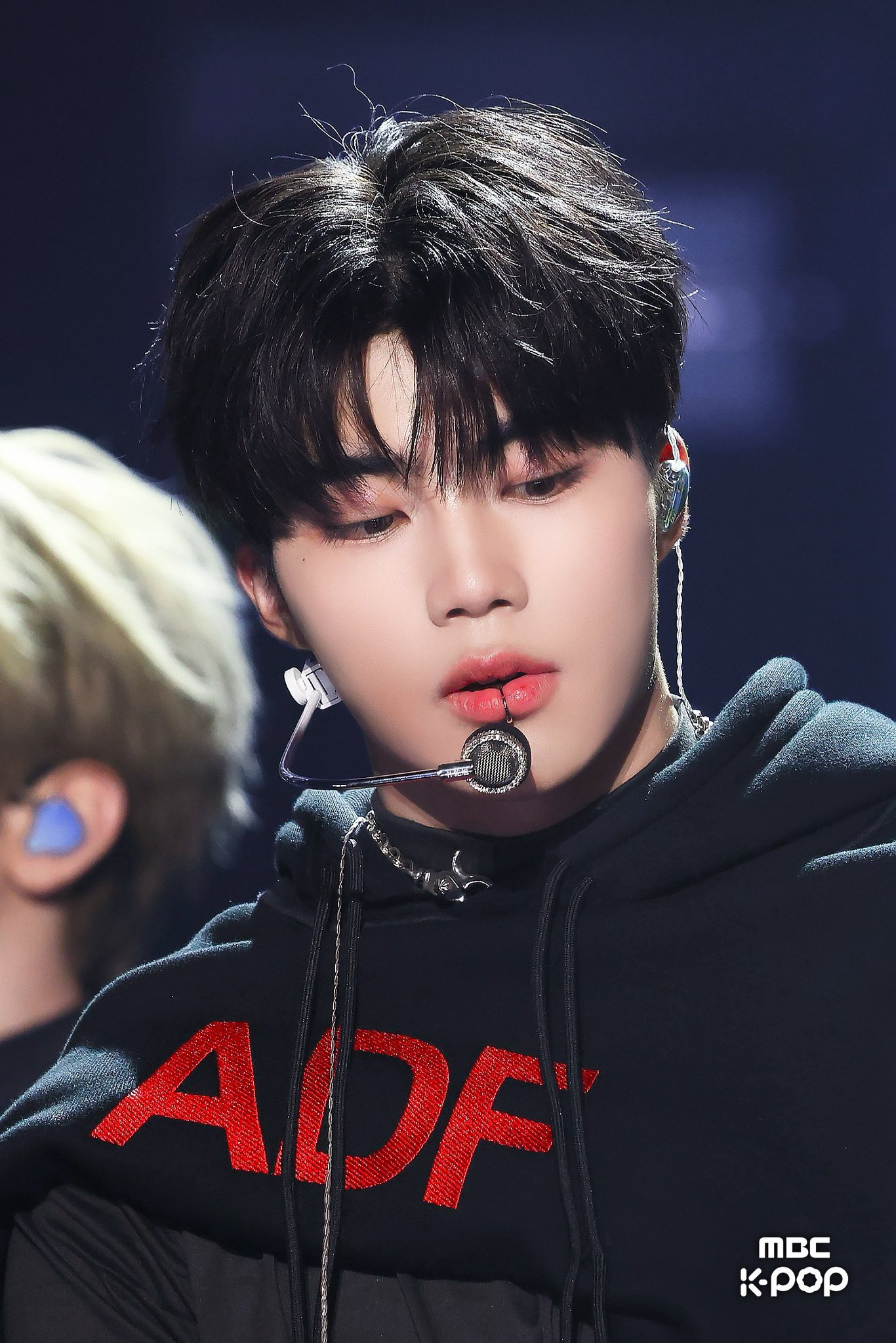 A moment captured by Park Gunwook (ZEROBASEONE)'s fan