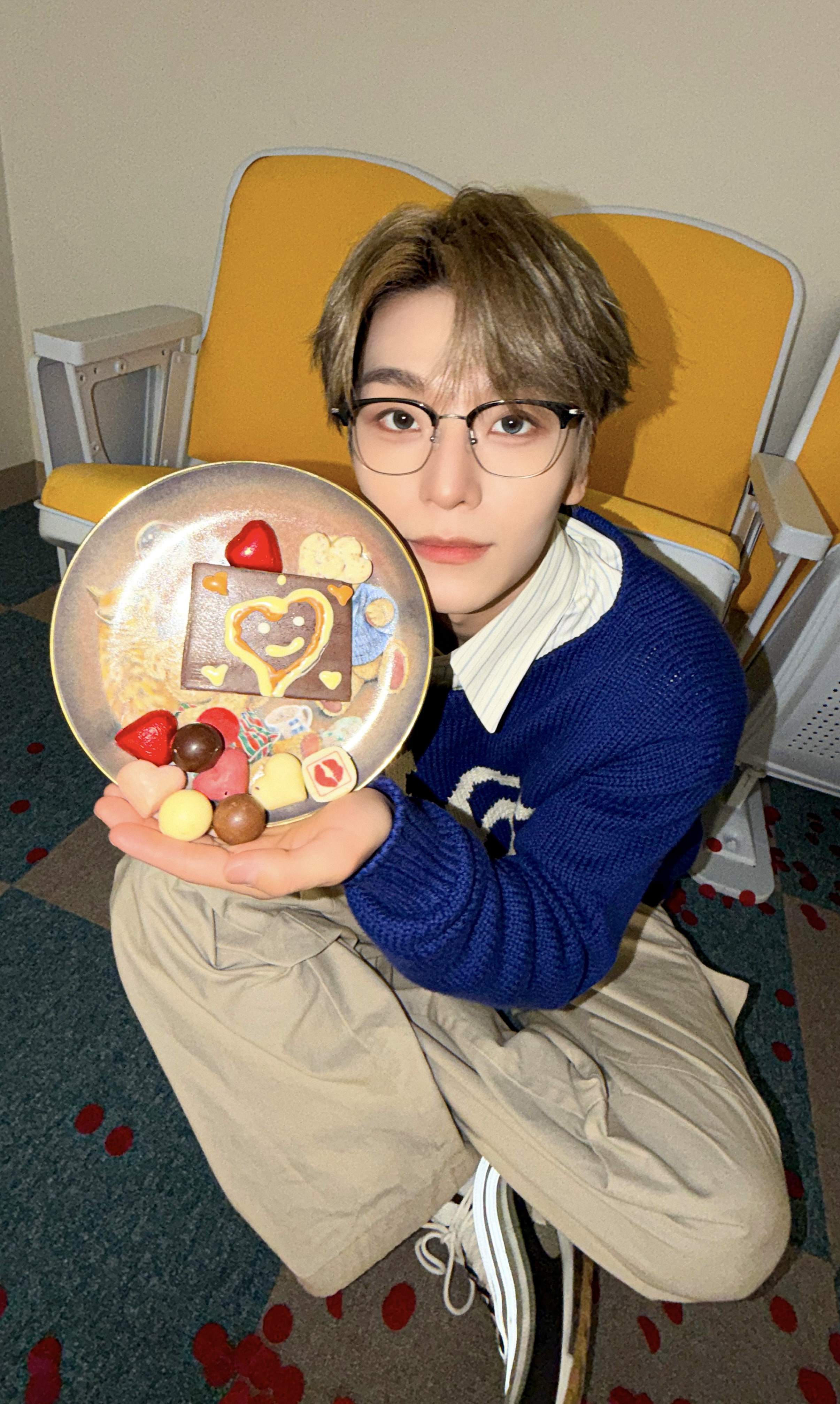 Fandom-recommended wallpaper image of He Xinlong (ALPHA DRIVE ONE)