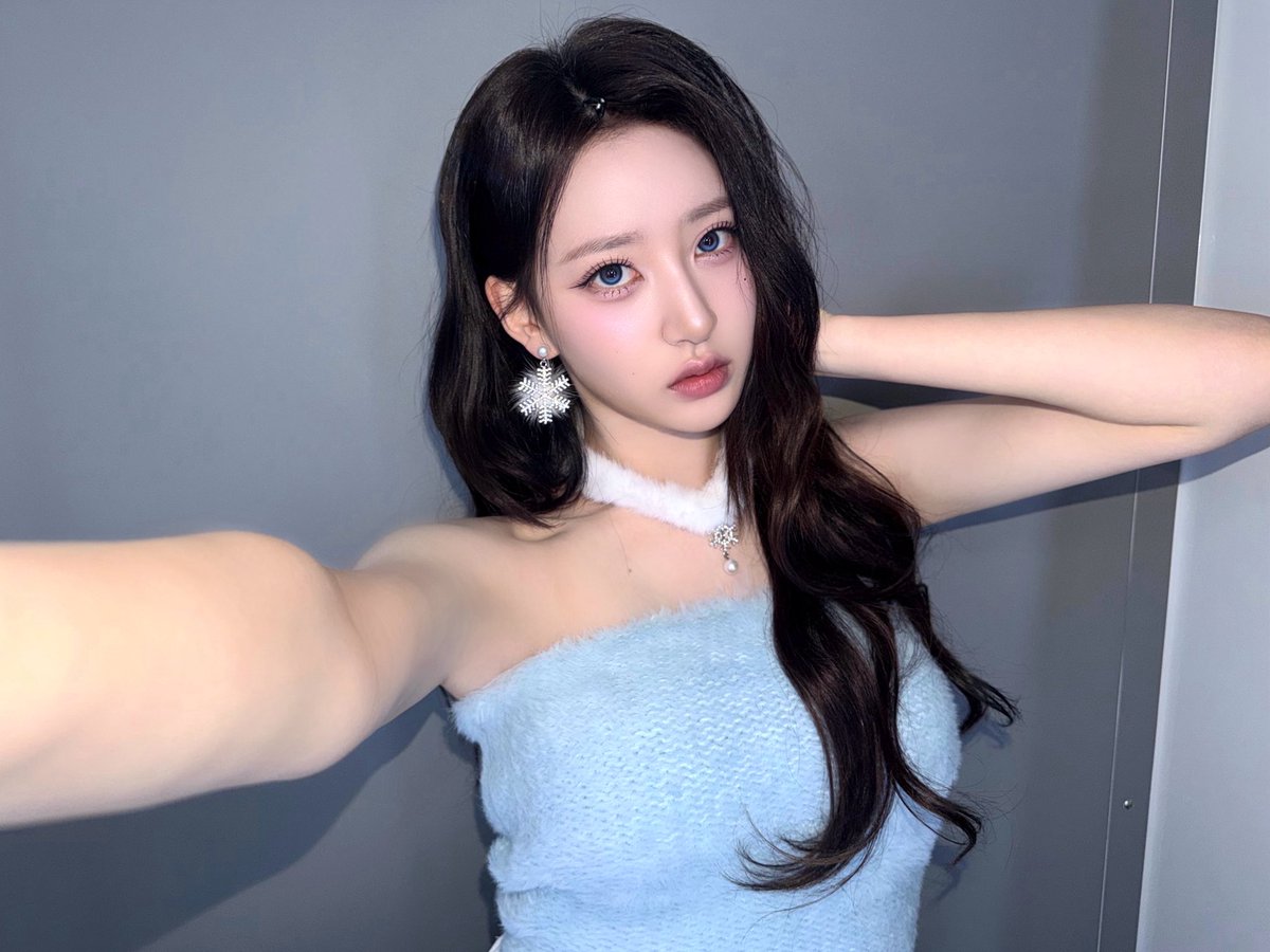 A moment captured by H1-KEY's fan