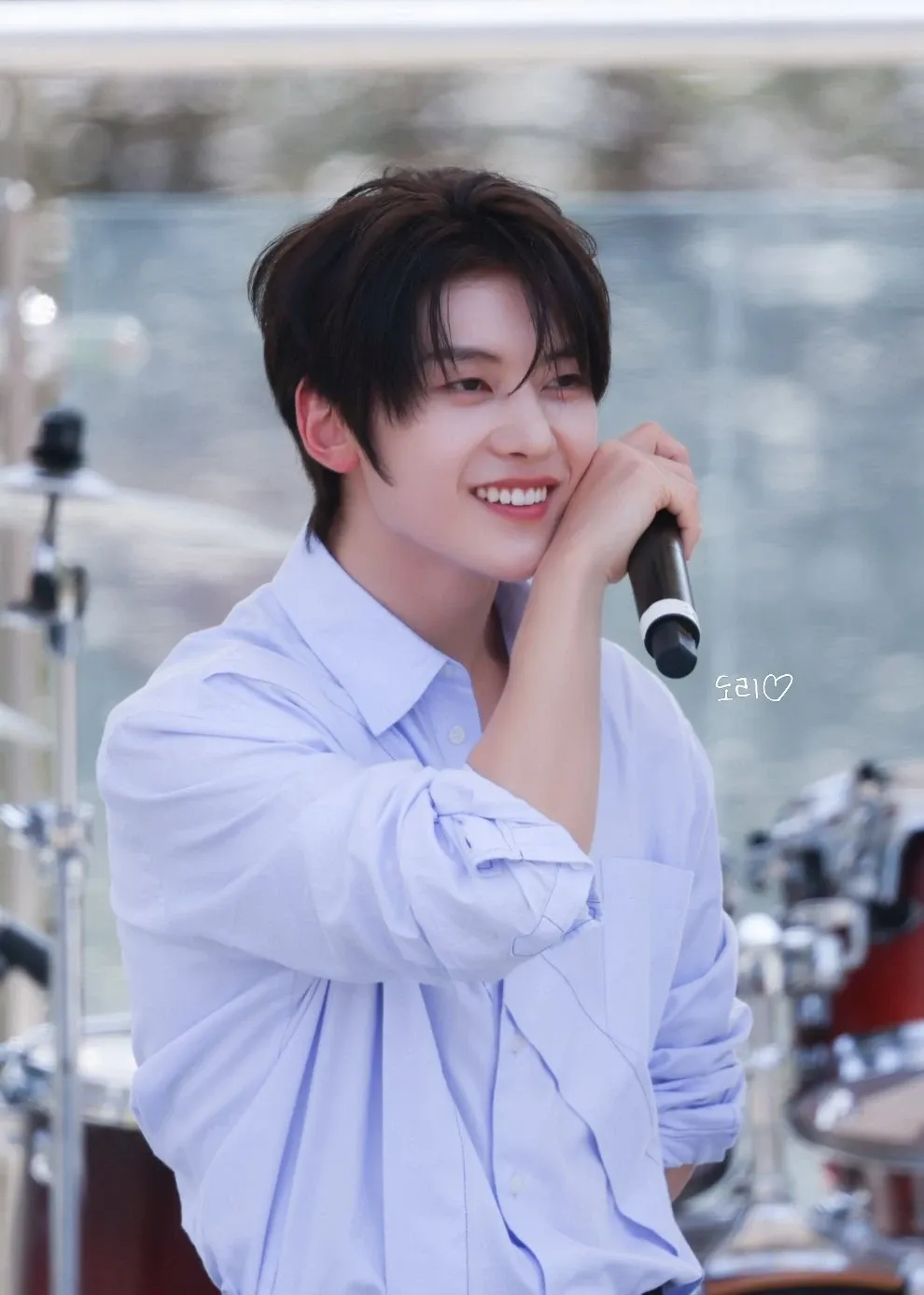 A moment captured by Seok Matthew (ZEROBASEONE)'s fan