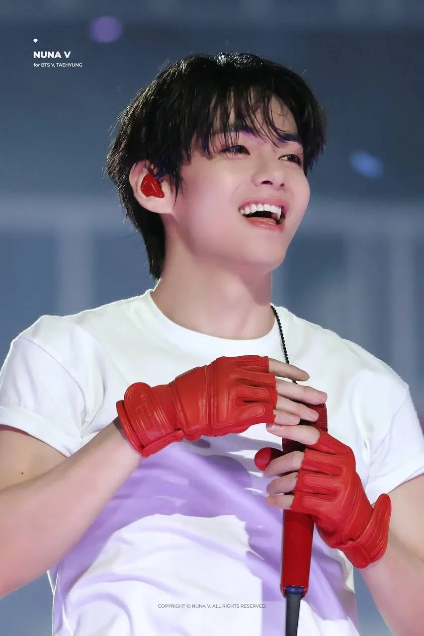 Recent activity shot of V (BTS)