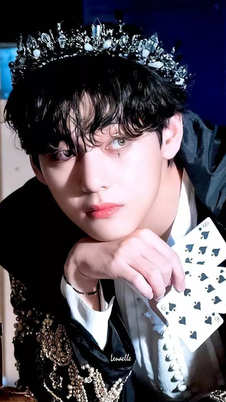 The most beloved wallpaper among V (防彈少年團)'s fans