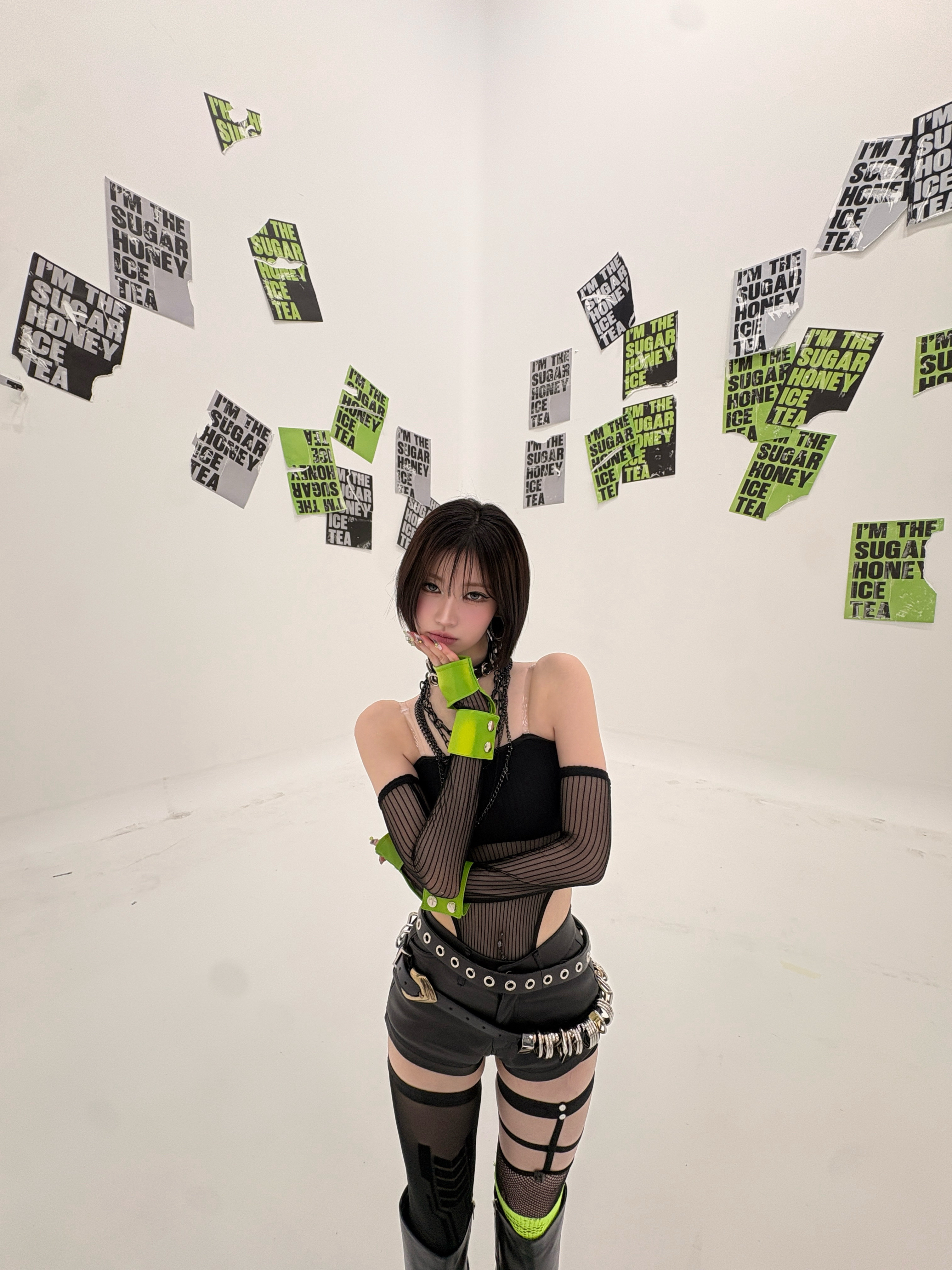 Behind-the-scenes cut of Asa (BABYMONSTER)