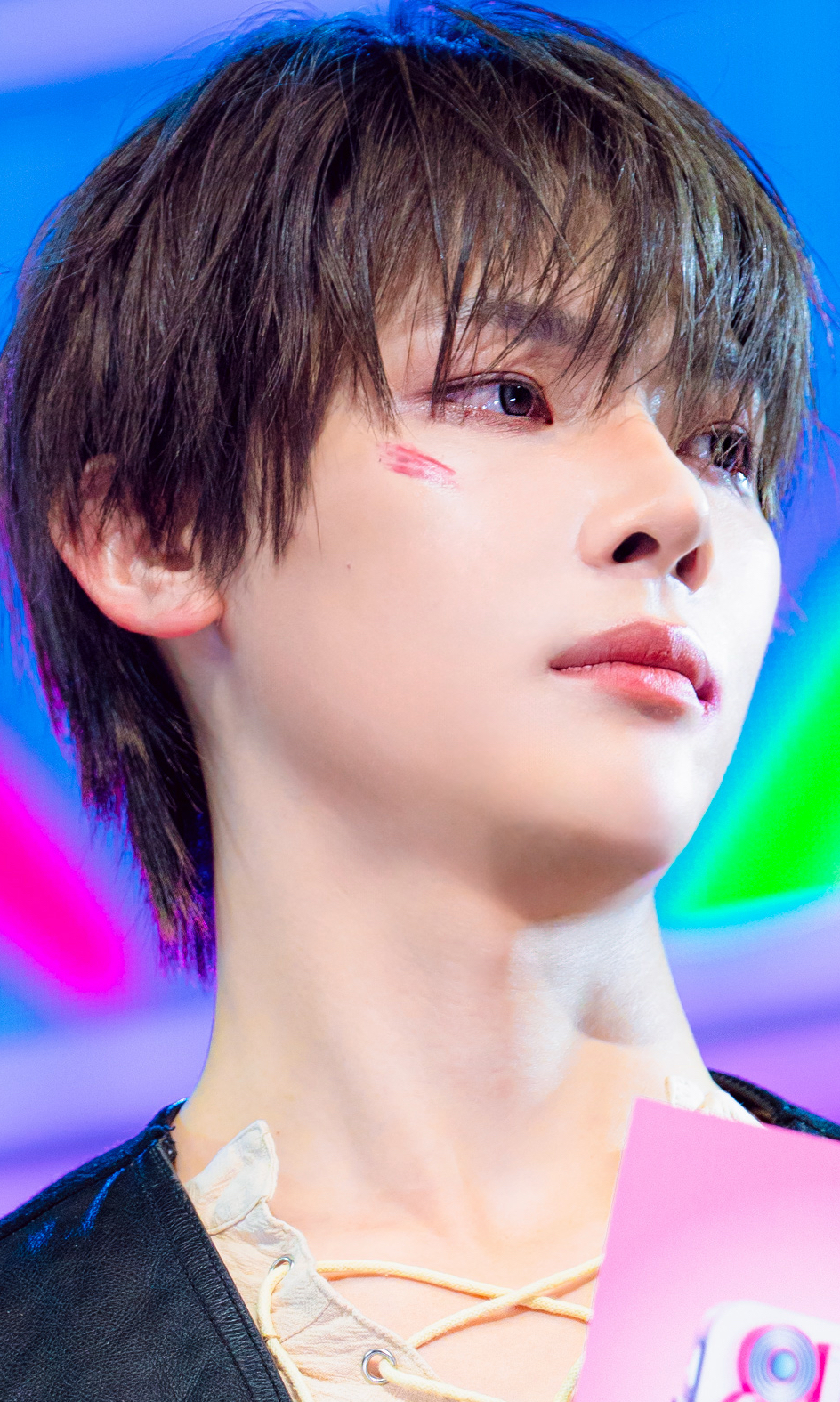 A moment captured by Nicholas (&TEAM)'s fan