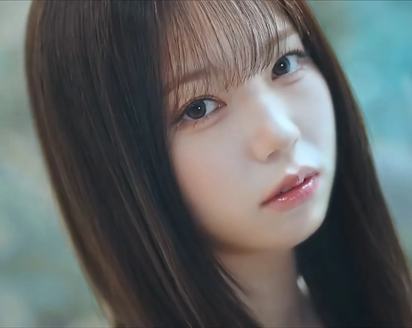 Latest photo of Ayaka (NiziU)