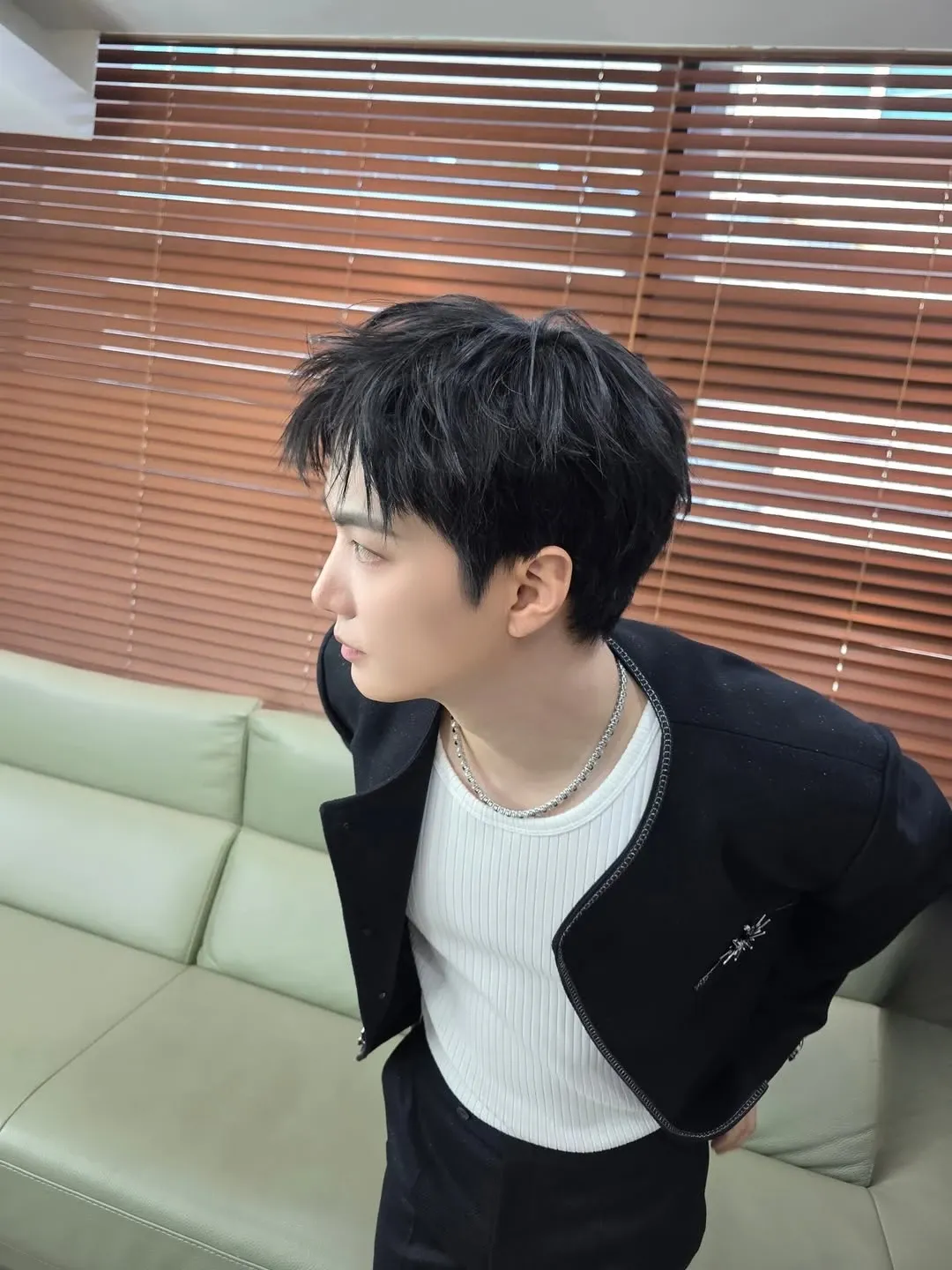 Behind-the-scenes cut of Kim Jonghyeon