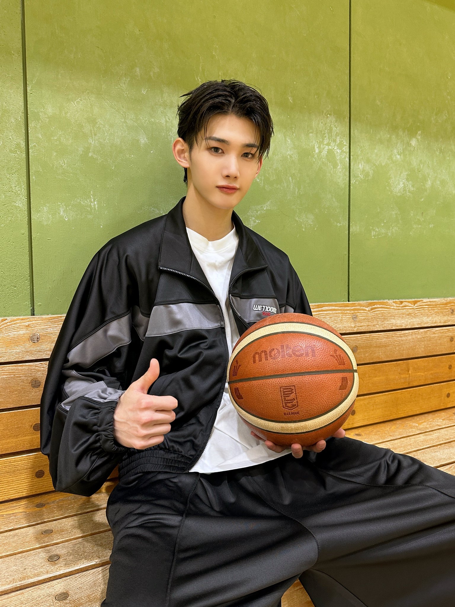 Latest photo of Jo (&TEAM)