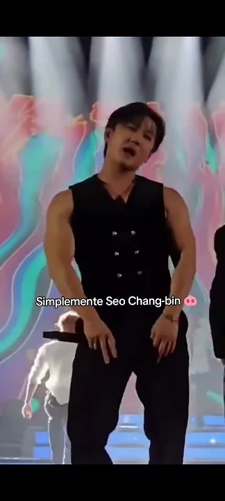 彰彬 (Stray Kids)的最新照片