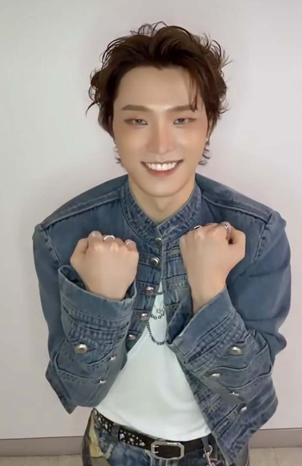 Behind-the-scenes cut of Dino (SEVENTEEN)