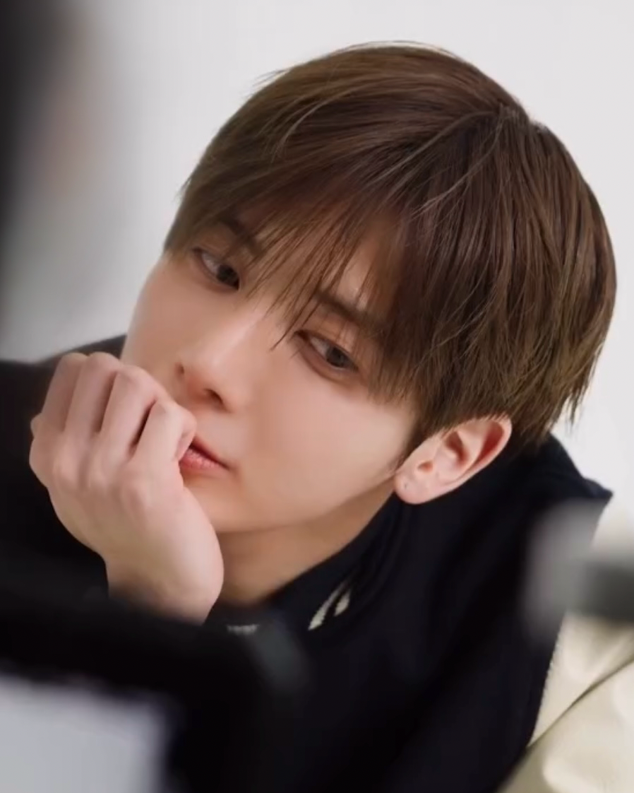 太顯 (TOMORROW X TOGETHER)的最新照片