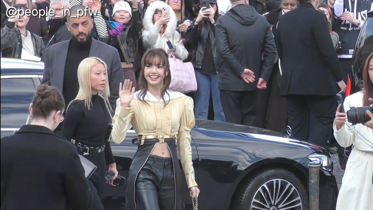 리사 (BLACKPINK)의 비하인드 컷