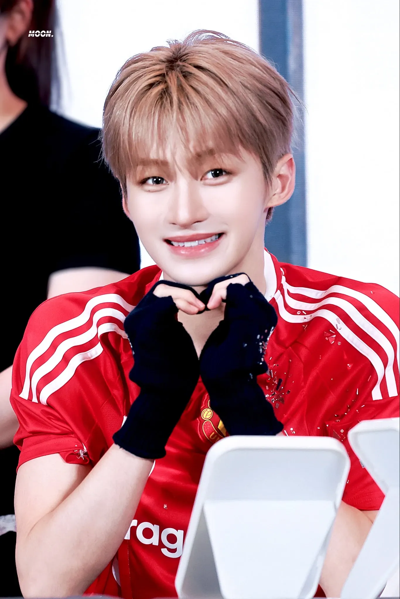 TWS ジフン ファンダムコミュニティ │ KPOP人気No.1アプリ 最愛ドル