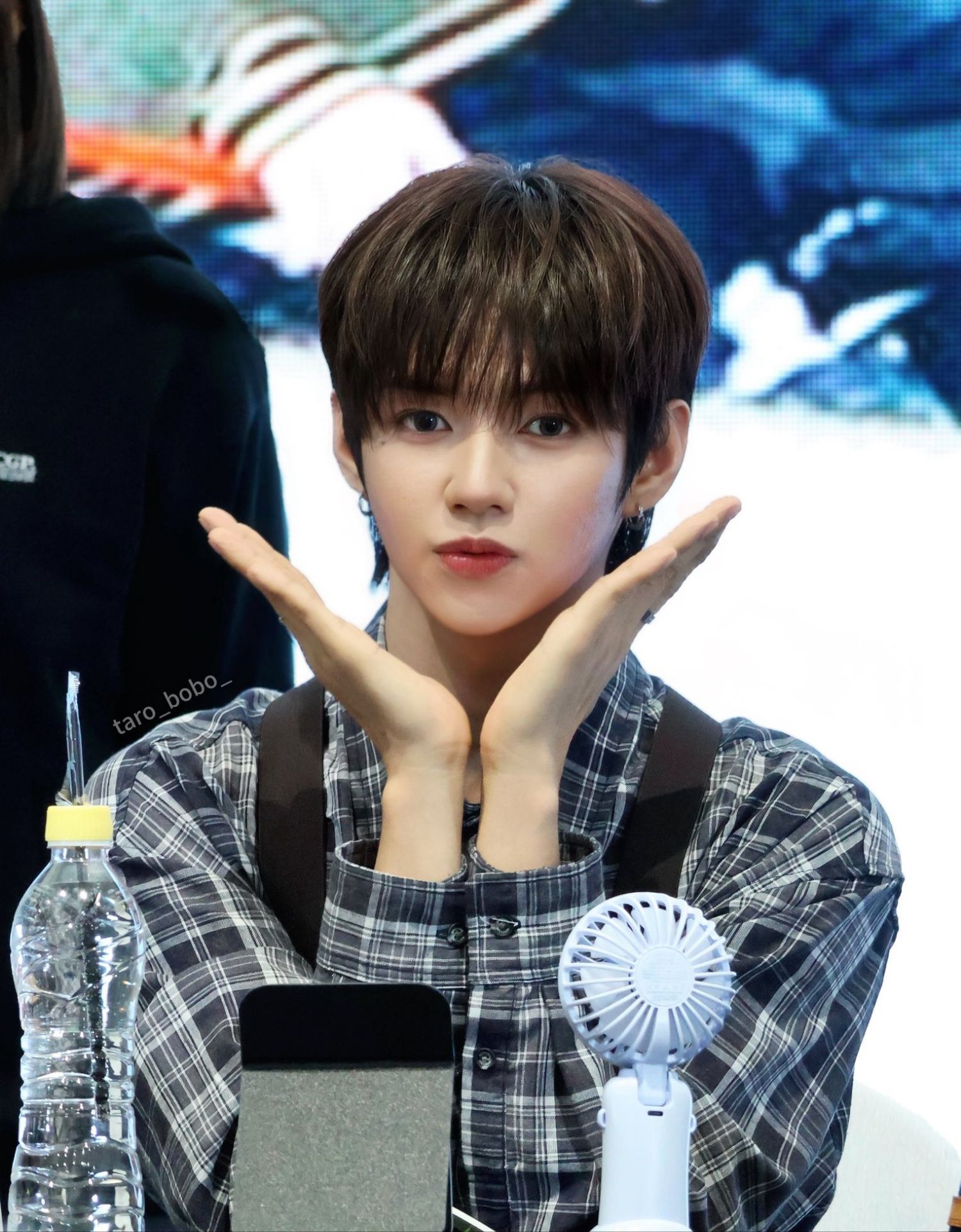 ジェイエル (AHOF)の舞台裏ショット