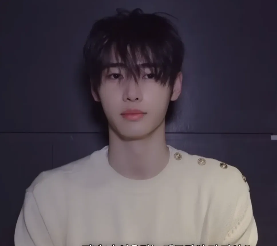 A moment captured by Sunghoon (ENHYPEN)'s fan