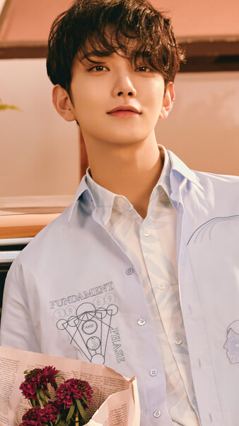 Recent activity shot of Joshua (SEVENTEEN)