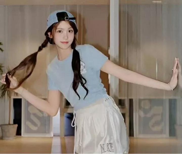 Foto terbaru Carmen (Hearts2Hearts)