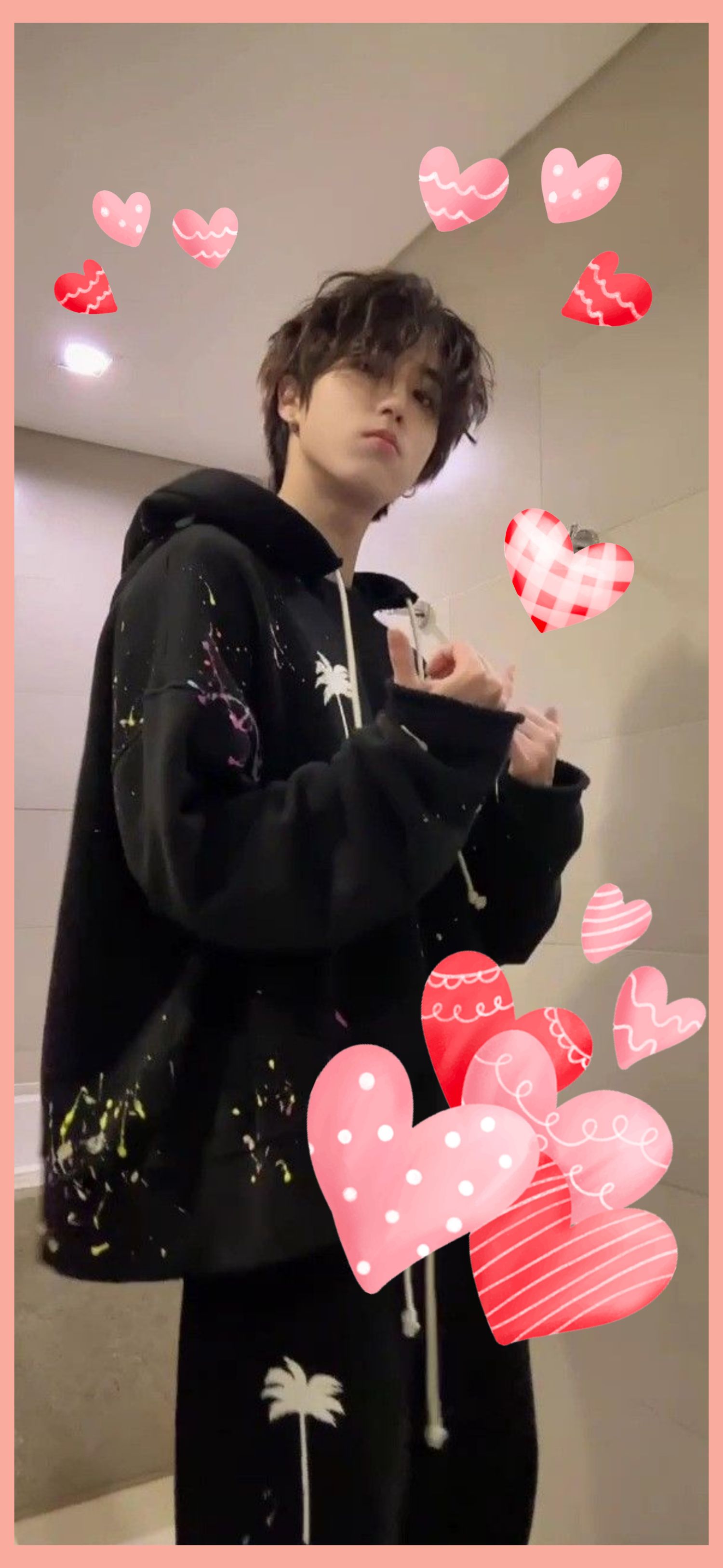 Today's most popular wallpaper in the HAN (Stray Kids) community