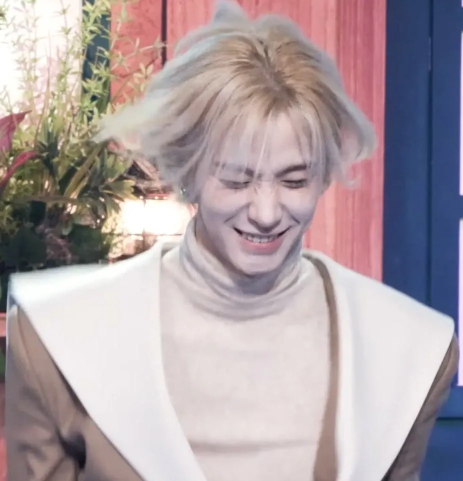 이한 (BOYNEXTDOOR)의 최신 사진