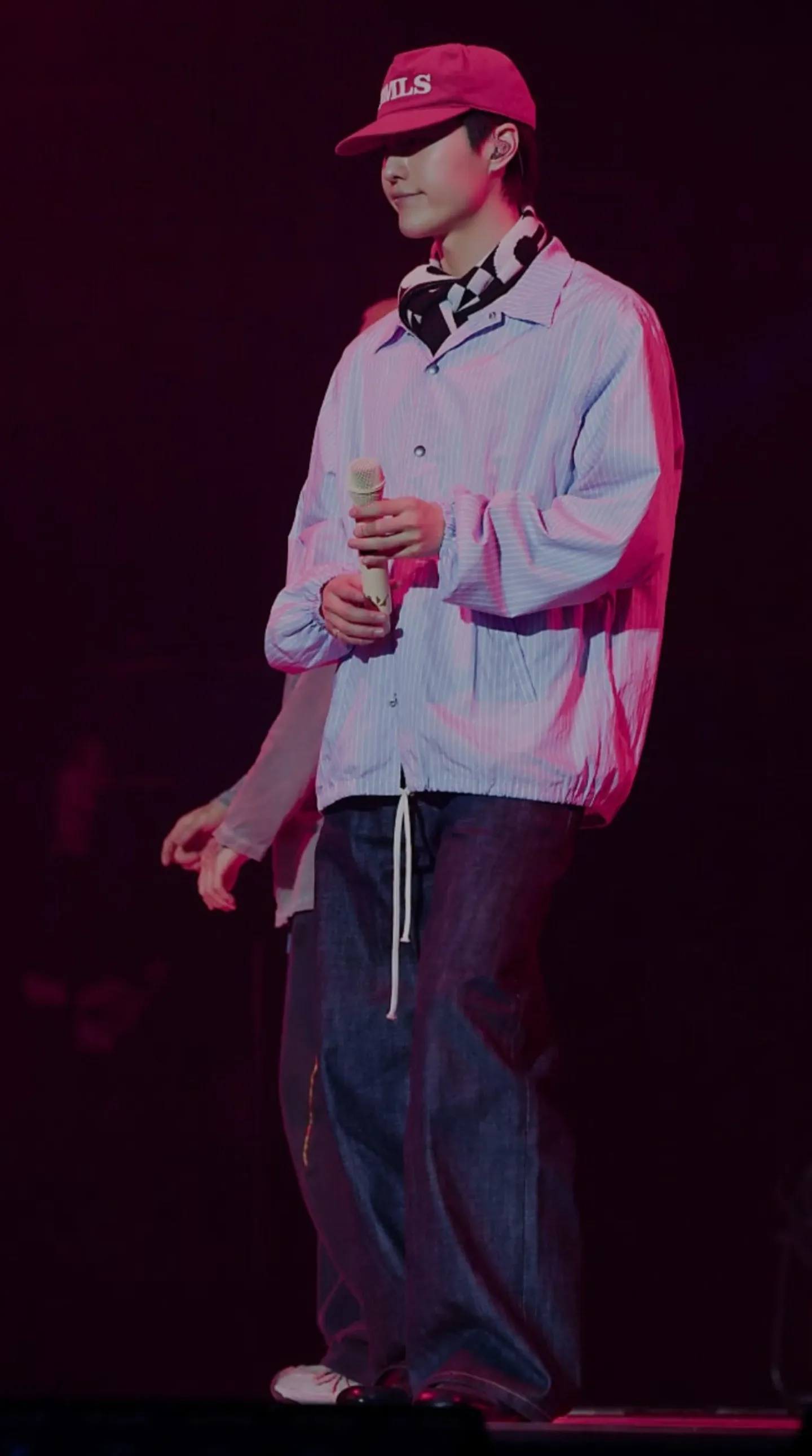 Behind-the-scenes cut of WOODZ