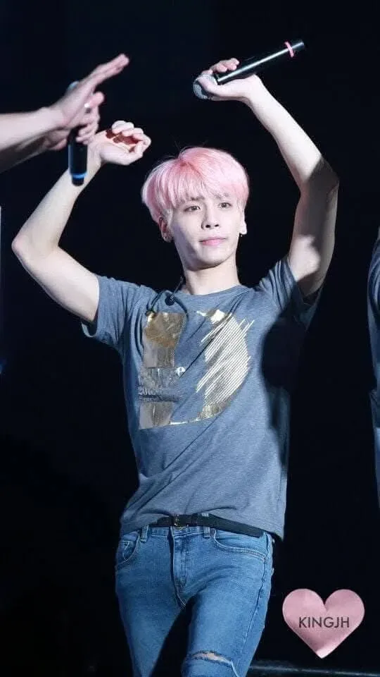 The most beloved wallpaper among Jonghyun (SHINee)'s fans