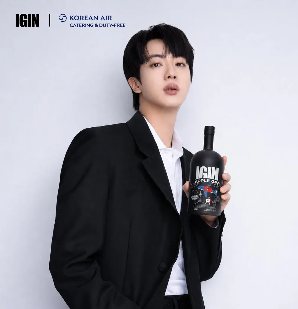 Behind-the-scenes cut of Jin (BTS)