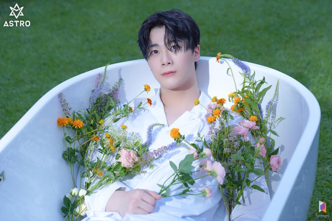 Behind-the-scenes cut of Moonbin (ASTRO)