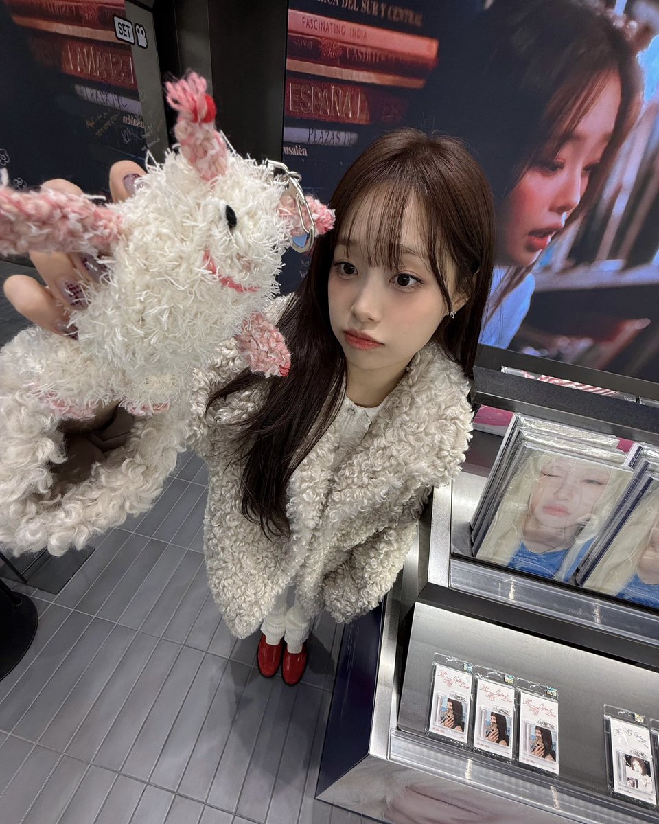 Latest photo of Chuu