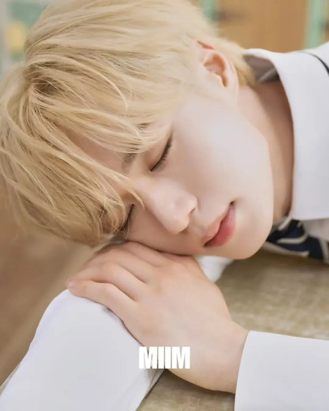 Behind-the-scenes cut of Kim Junseo (ALPHA DRIVE ONE)