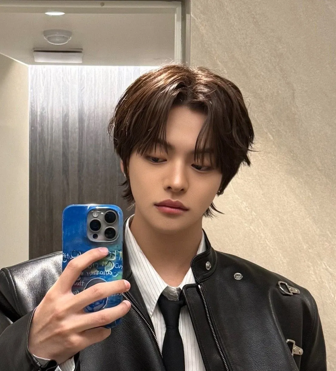 Behind-the-scenes cut of Lee Leo (ALPHA DRIVE ONE)
