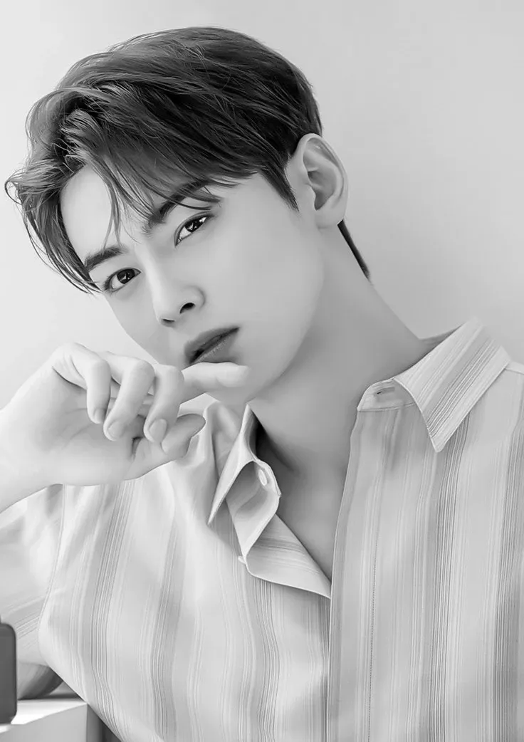 Recent activity shot of Eunwoo (ASTRO)