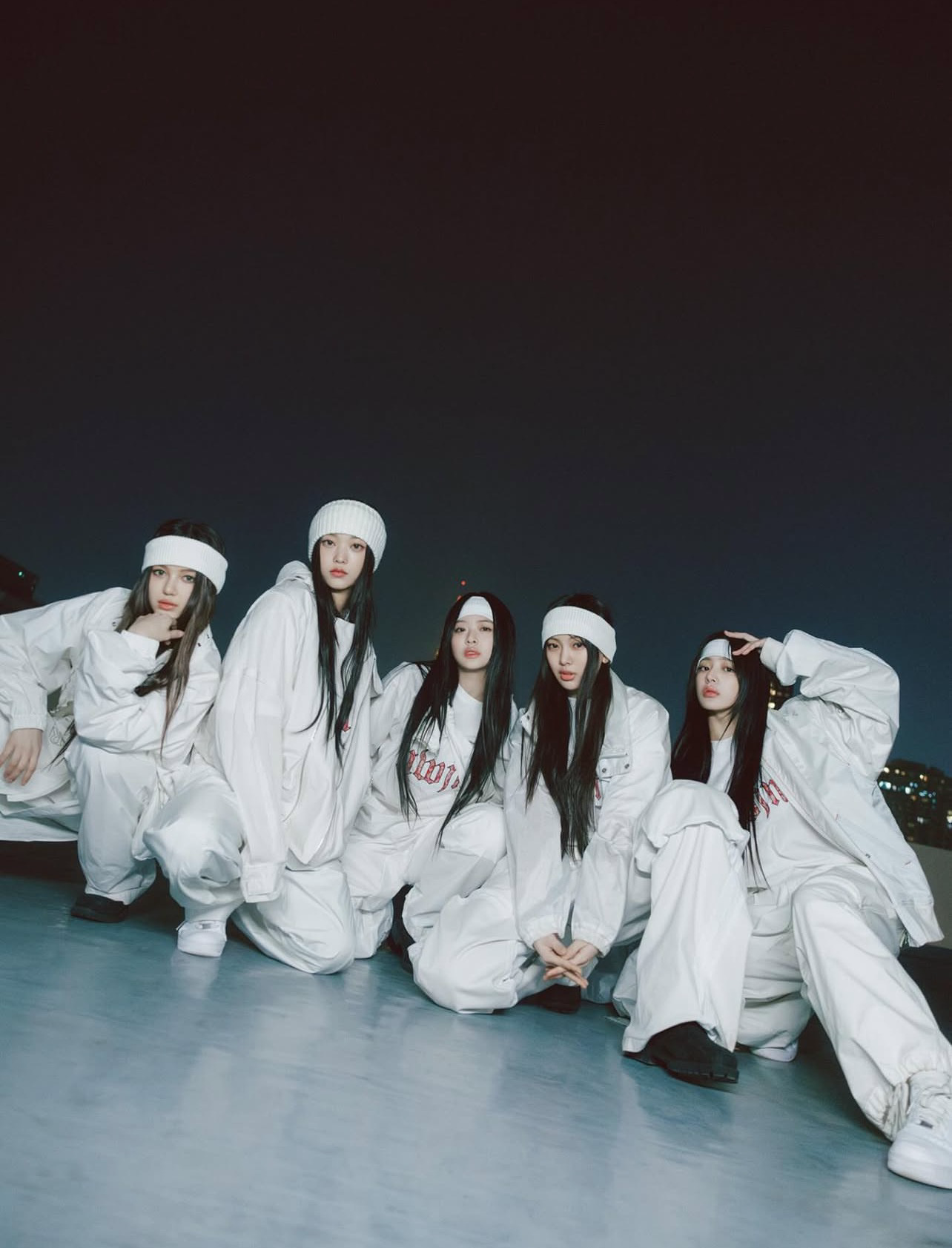 NewJeansの舞台裏ショット