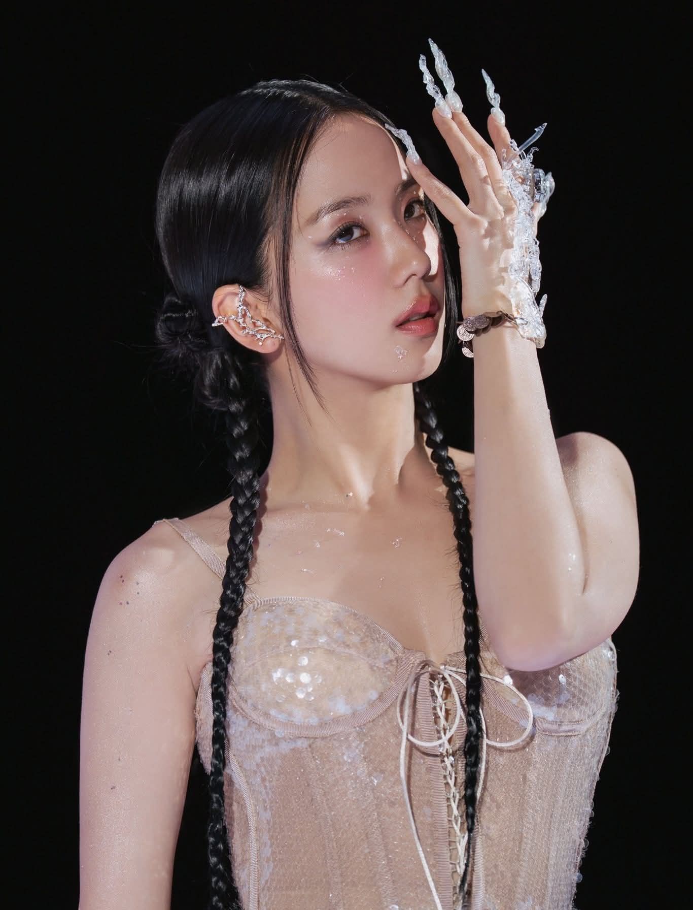 ジス (BLACKPINK)の最近の活動写真