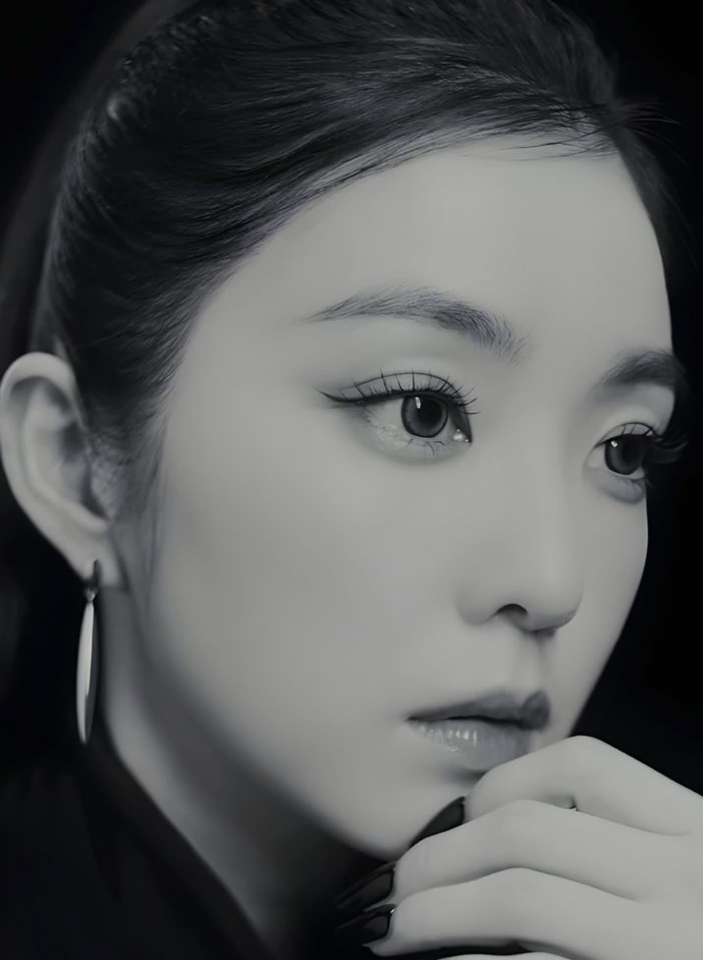 Behind-the-scenes cut of Irene (Red Velvet)