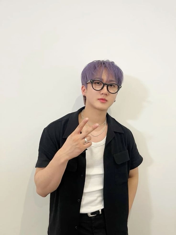 Behind-the-scenes cut of Changbin (Stray Kids)