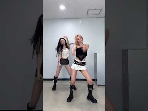 Behind-the-scenes cut of ITZY