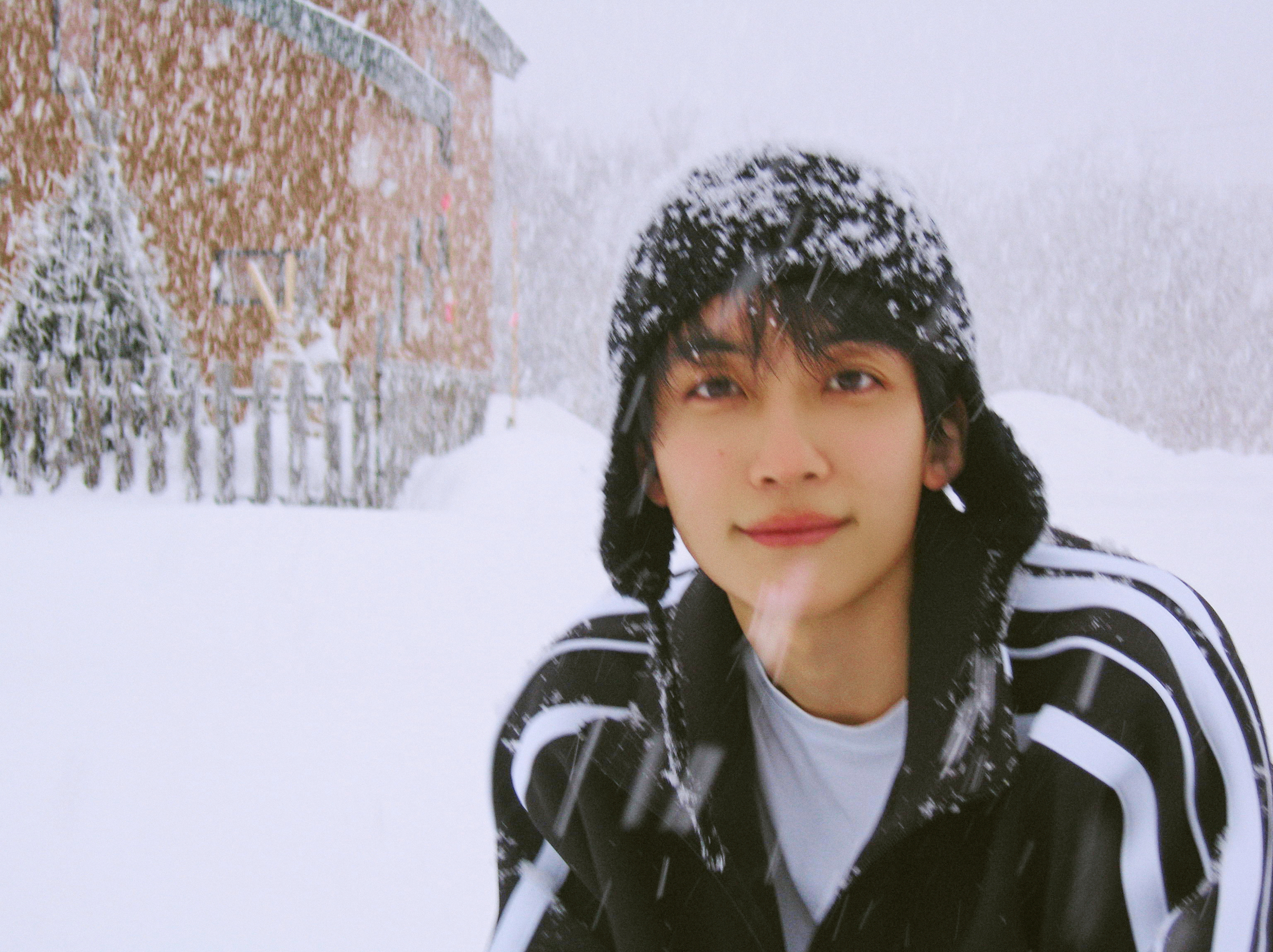 A moment captured by Jeonghan (SEVENTEEN)'s fan