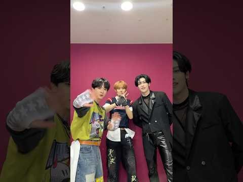 A moment captured by Ricky's fan