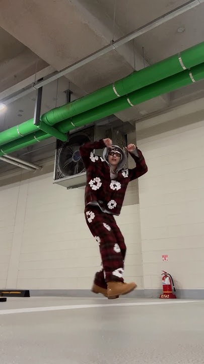 Foto aktivitas terbaru NI-KI (ENHYPEN)