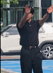 Recent activity shot of Hwang Chiyeol