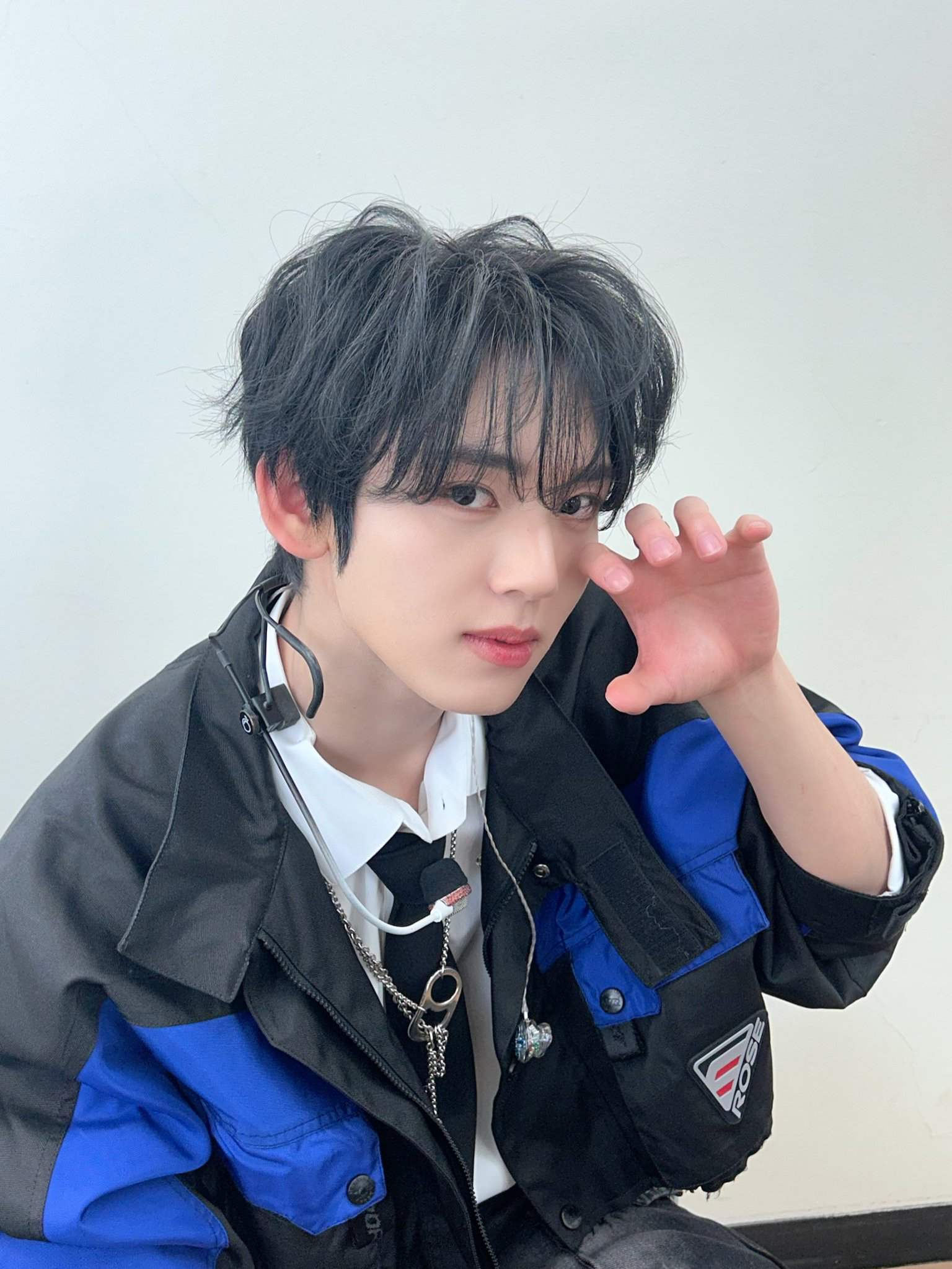 Behind-the-scenes cut of Han Yujin