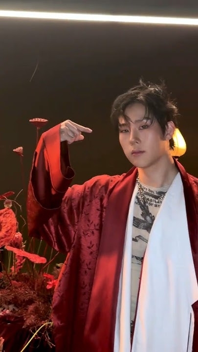 Foto aktivitas terbaru MONSTA X