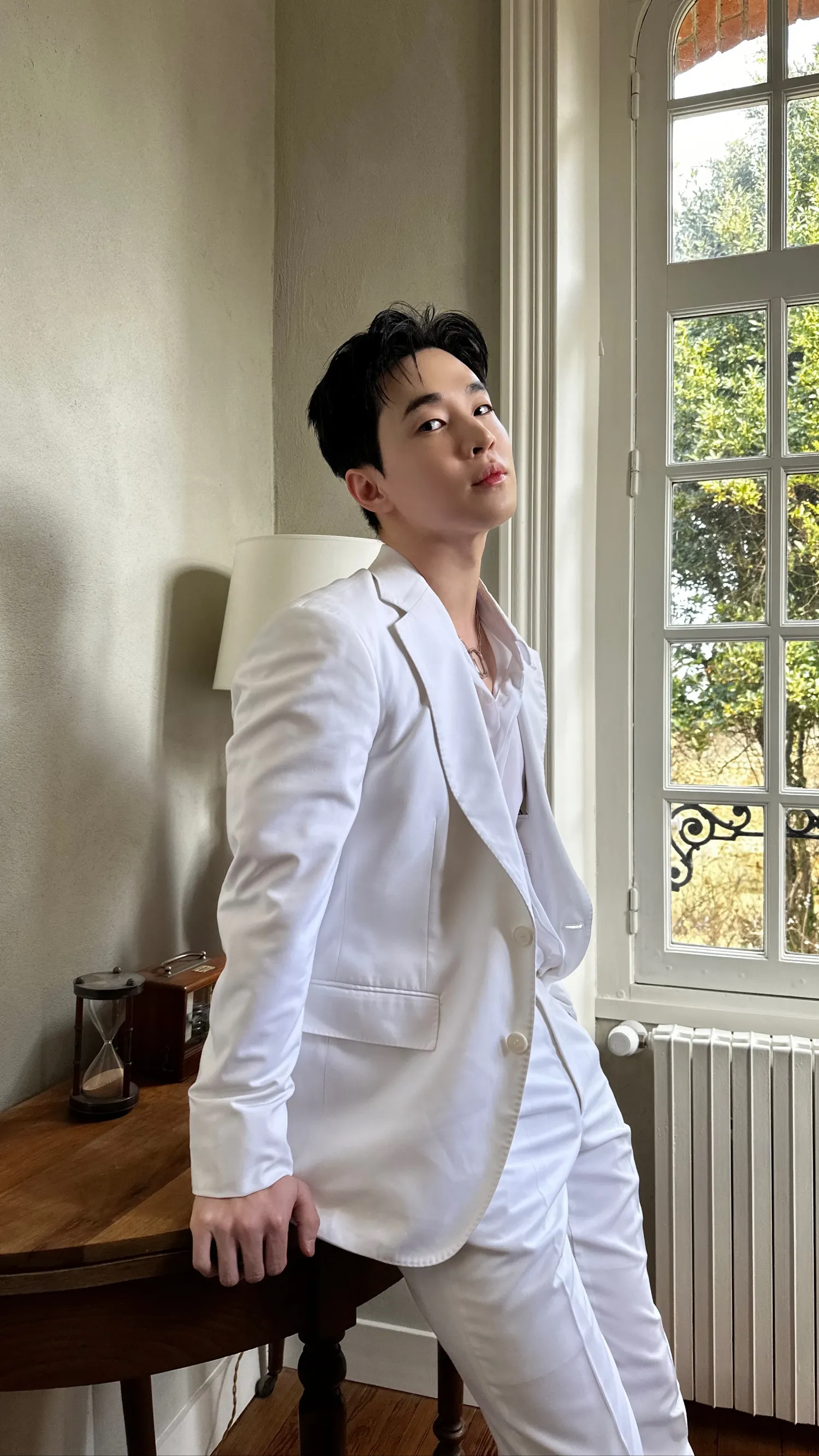 A heartfelt wallpaper shared by Henry's fans