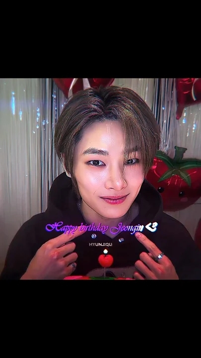 A heartfelt wallpaper shared by I.N (Stray Kids)'s fans