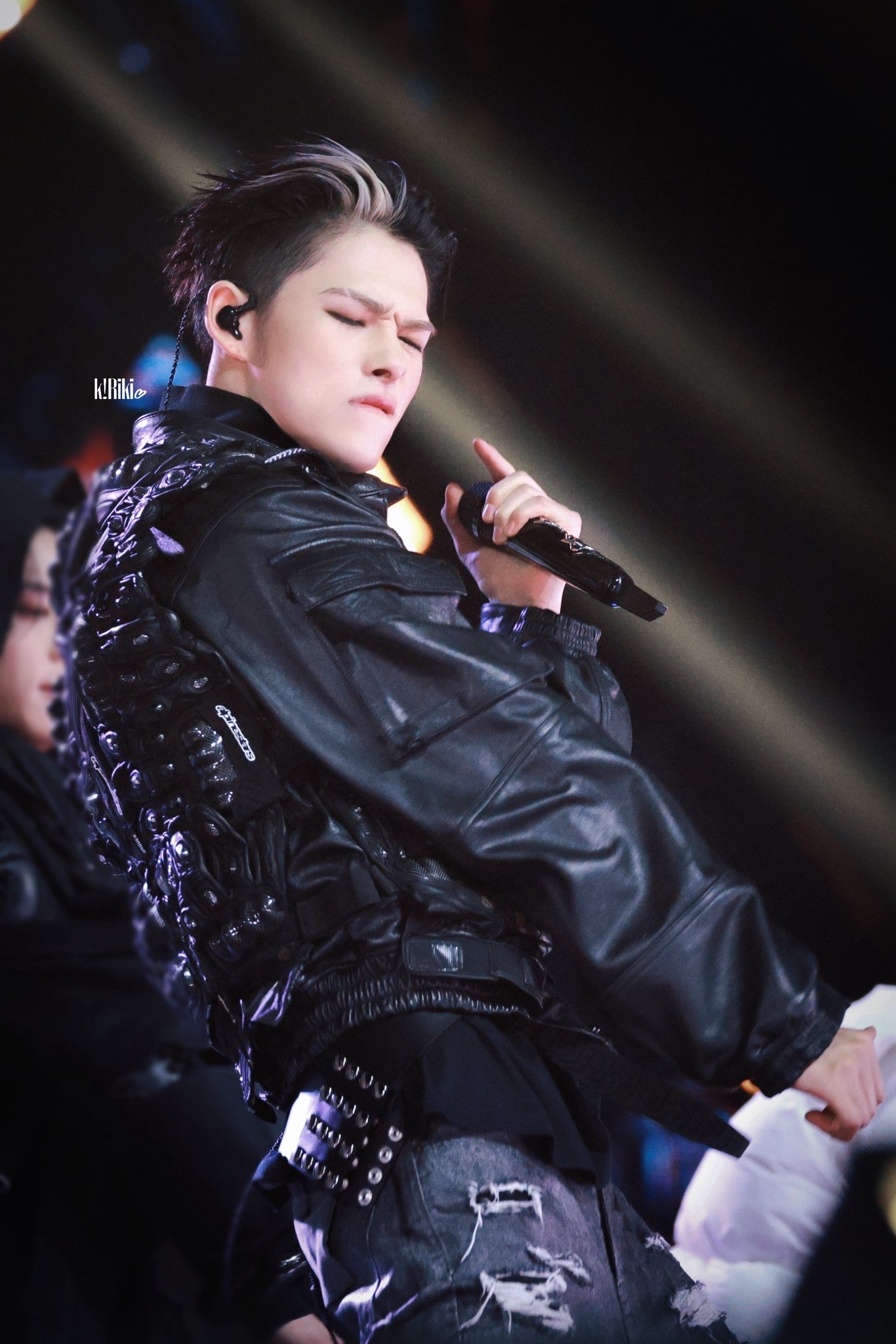 A moment captured by NI-KI (ENHYPEN)'s fan