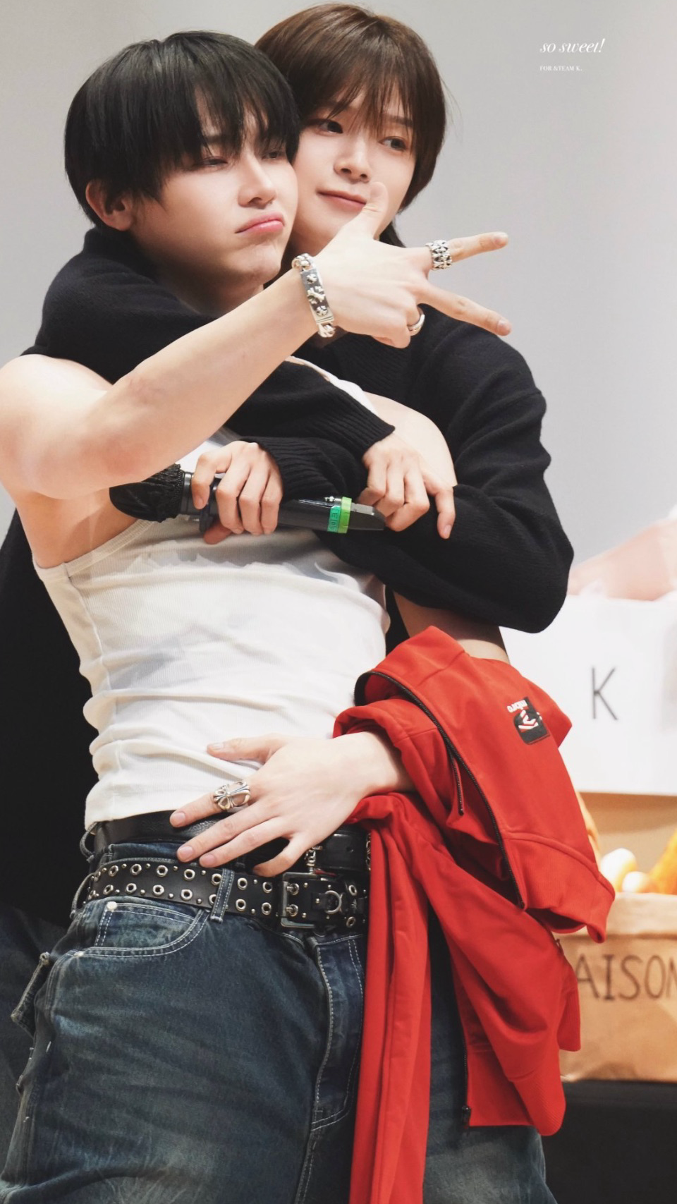 A heartfelt wallpaper shared by K (&TEAM)'s fans